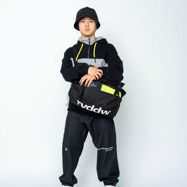 FIGHT MESSENGER BAG rvddw ONLINE STORE